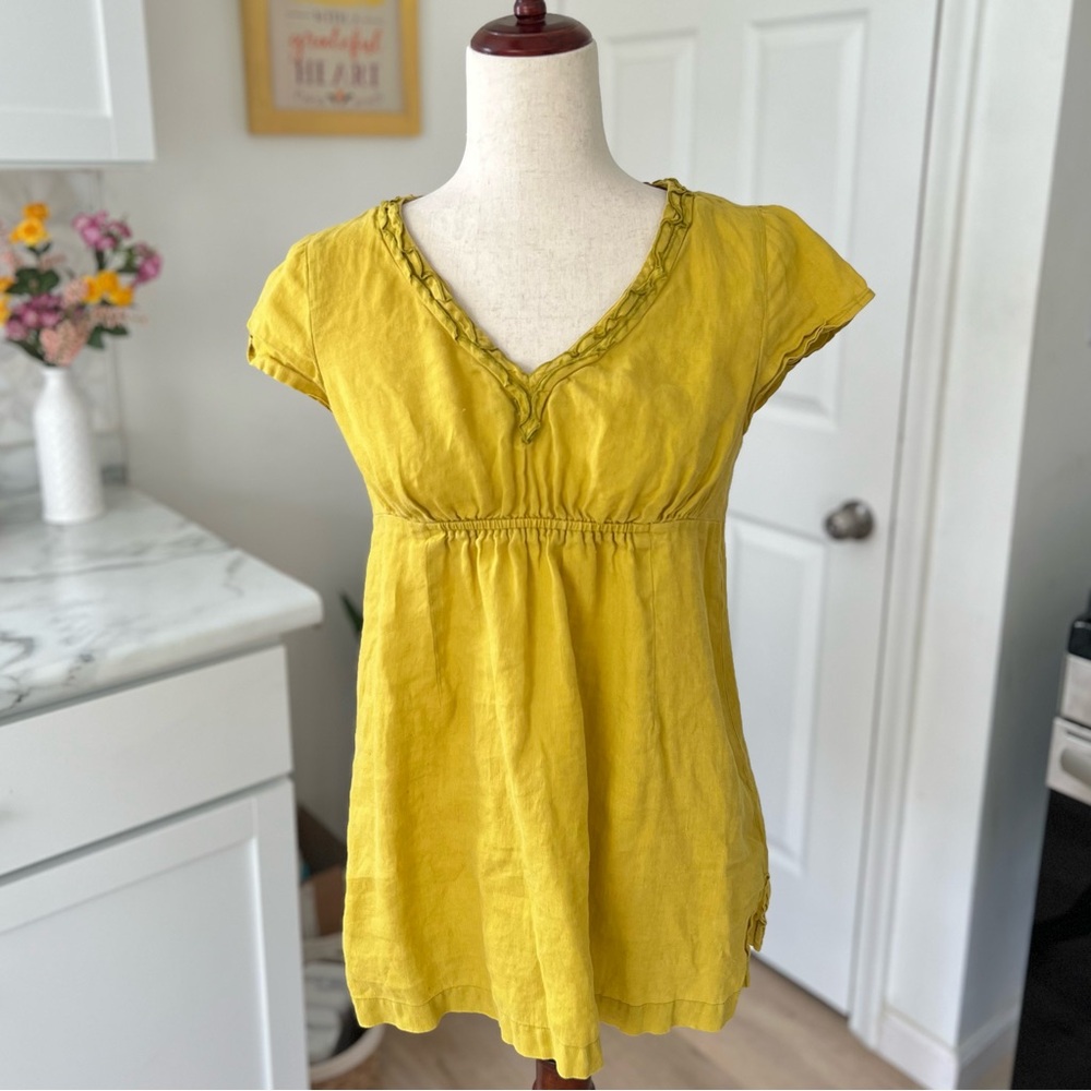 Boden 100% Linen Mustard Yellow Ruffle Trim V-Neck Pleated Cap Sleeve Top